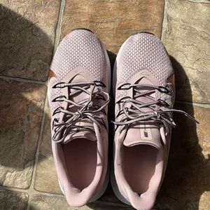 Cute everyday sneakers